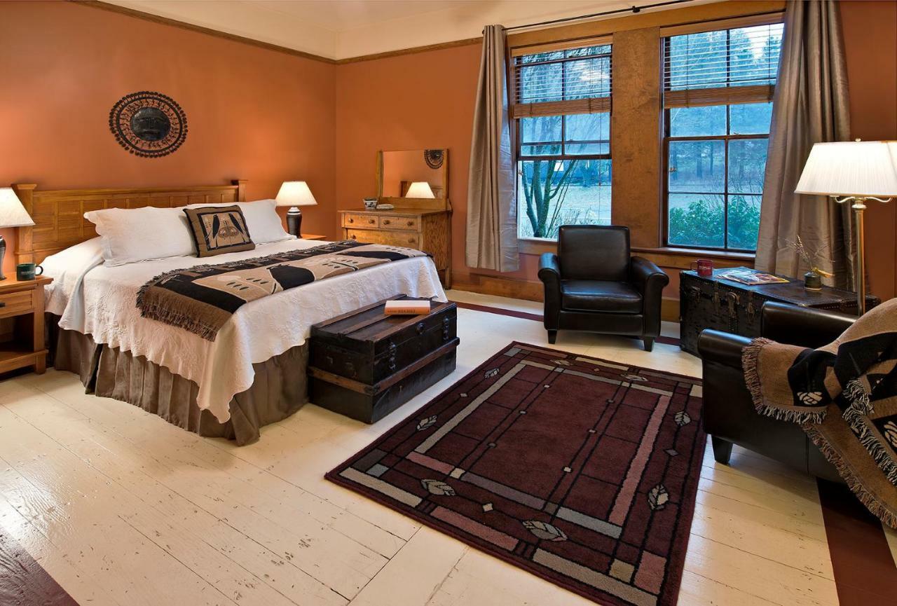 Mccloud Hotel Εξωτερικό φωτογραφία